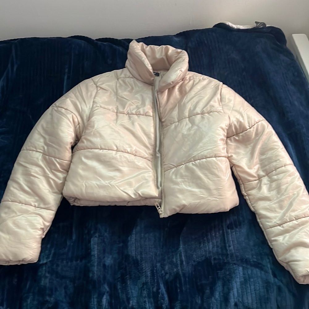 Cropped puffer jacket